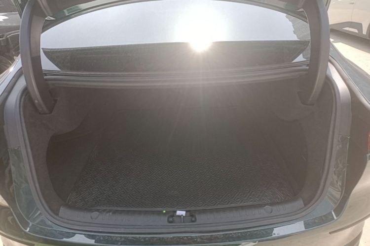 BYD Han 2022 car image #19