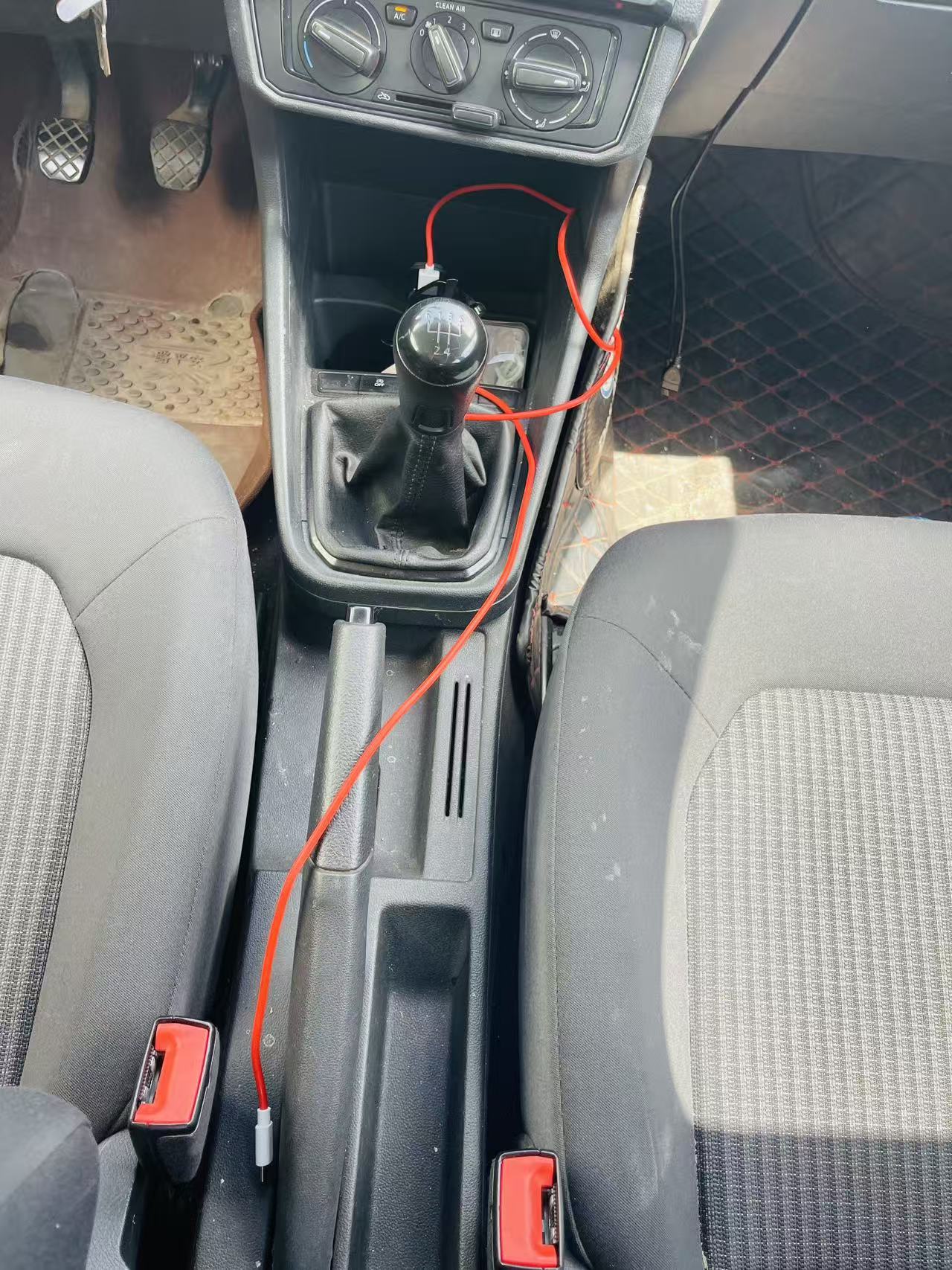 Volkswagen Santana 2021 صورة سيارة #15