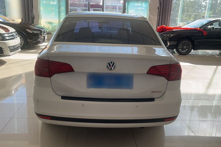 Volkswagen Bora 2018 car image #6