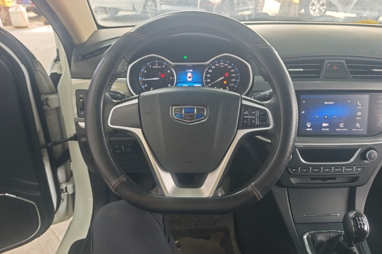 GEELY Emgrand 2017 #15 GEELY Emgrand 2017 car image #15