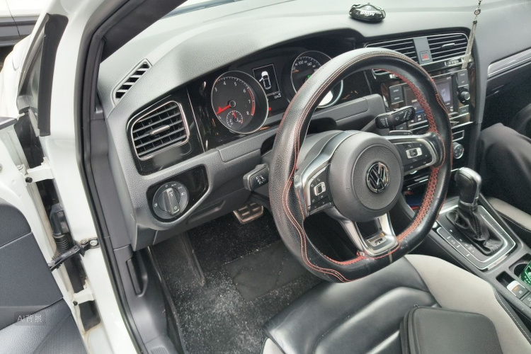 Volkswagen Golf 2018 #12 Volkswagen Golf 2018 car image #12