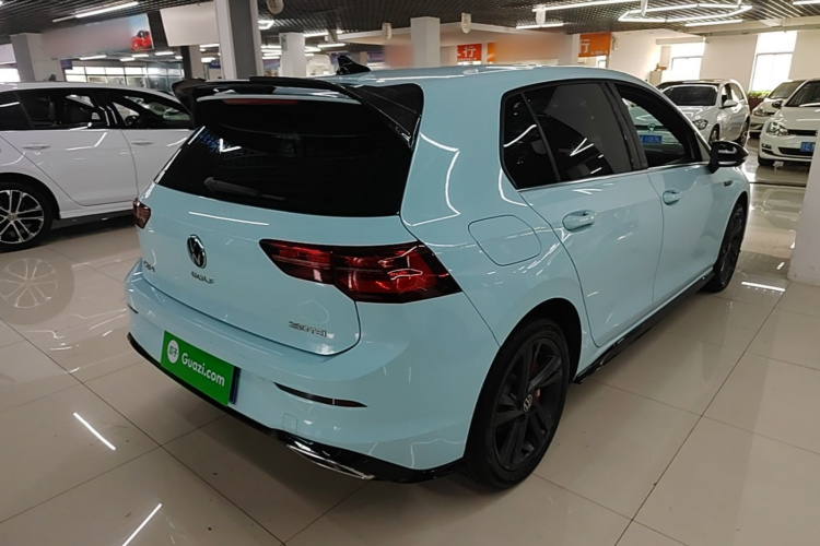 Volkswagen Golf 2024 car image #7