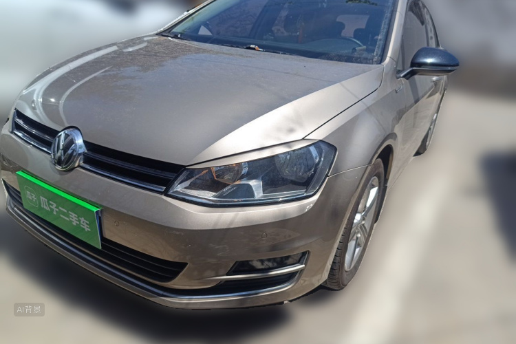 Volkswagen Golf 2017 car image #2