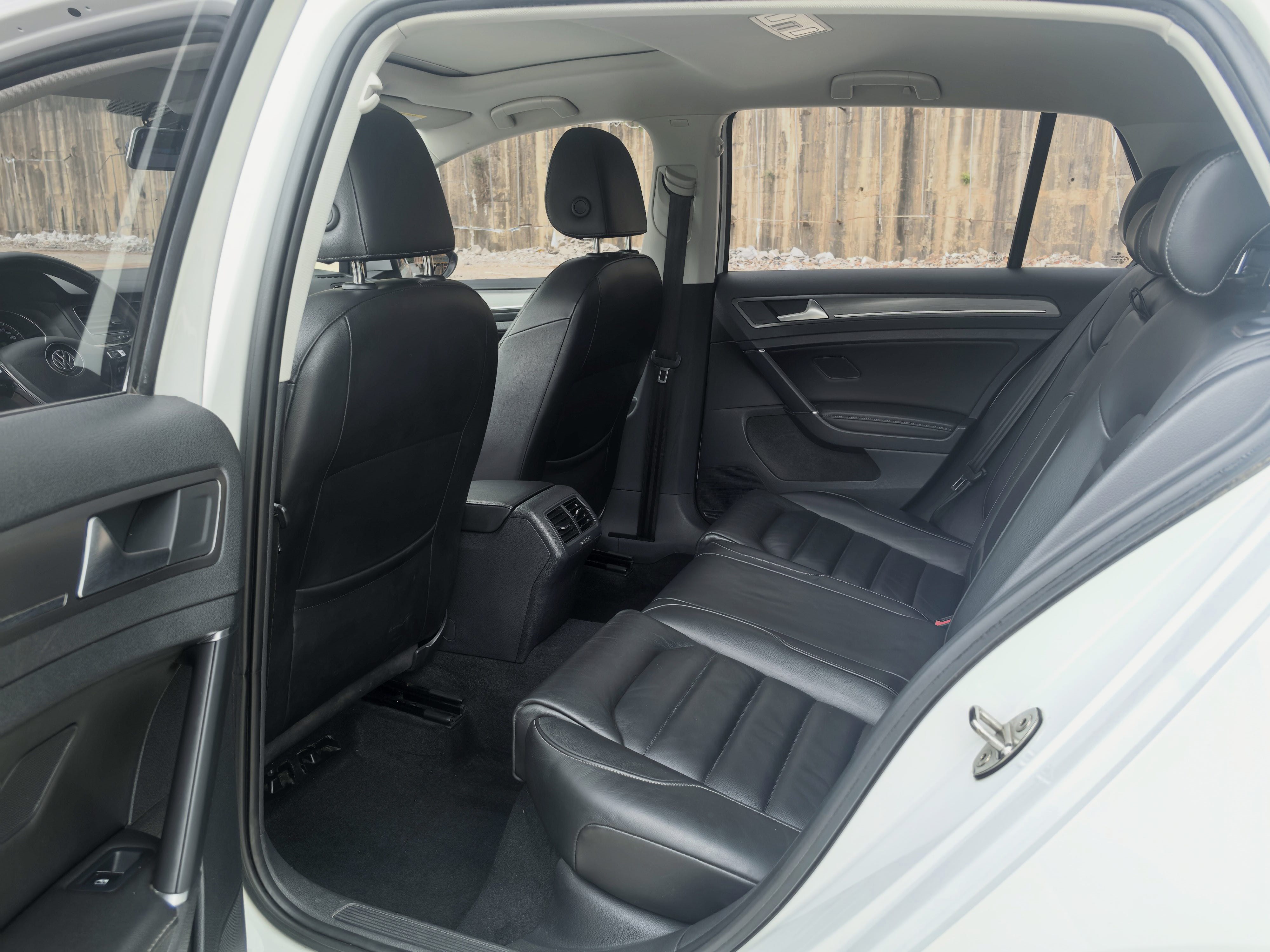 Volkswagen Golf 2015 car image #8