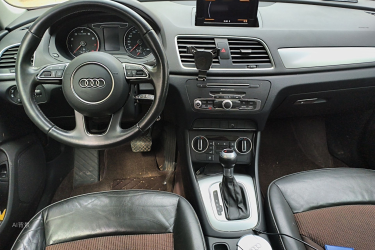 Audi Q3 2018 #11 Audi Q3 2018 car image #11