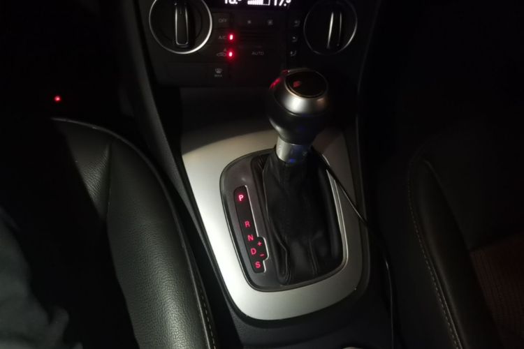 Audi Q3 2018 #14 Audi Q3 2018 car image #14