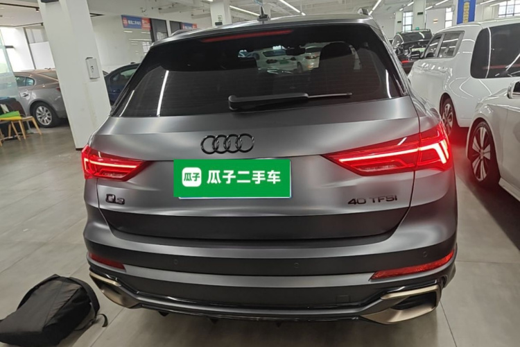 Audi Q3 2023 car image #6