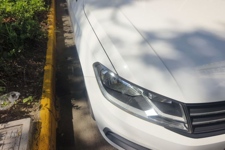 Volkswagen Santana 2017 car image #8