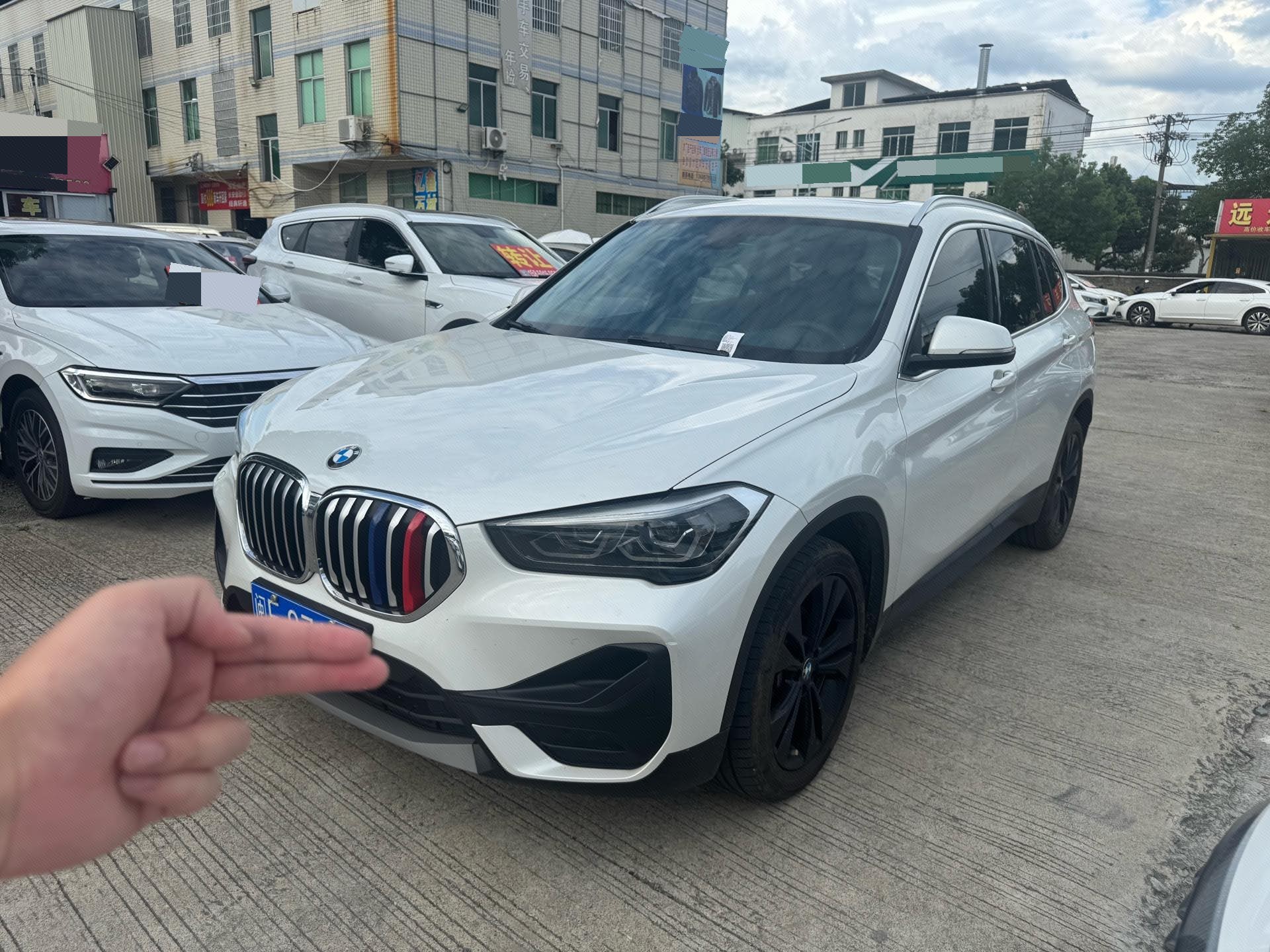 BMW X1 2021 BMW X1 2021 car image