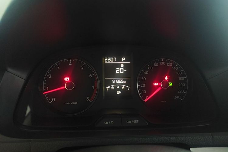 Volkswagen Lavida 2015 car image #12