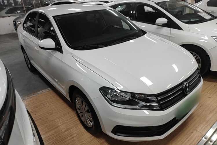 Volkswagen Santana 2022 car image #6