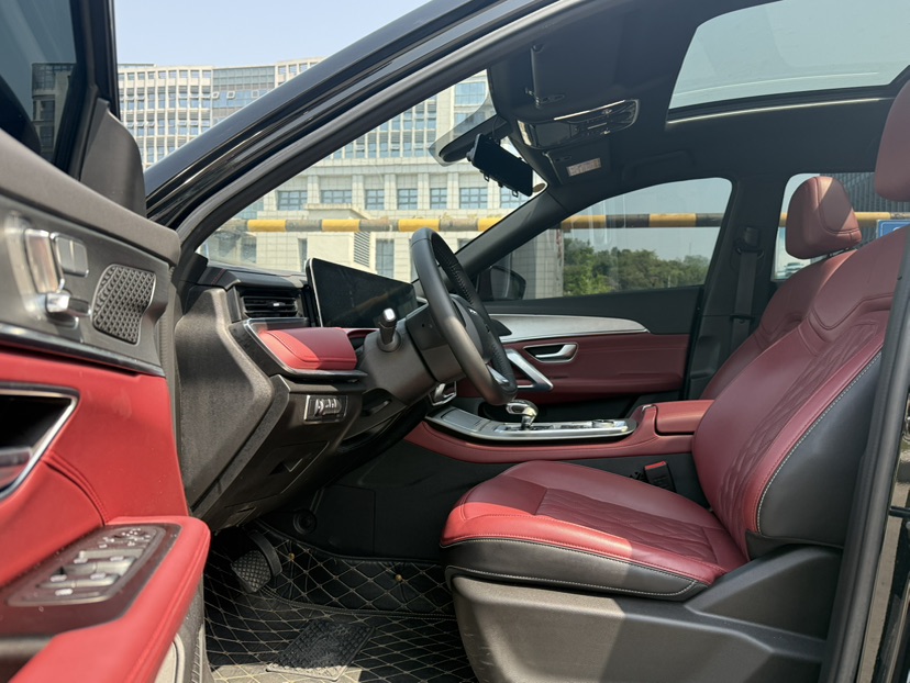 Jetour X70 PLUS 2024 car image #4