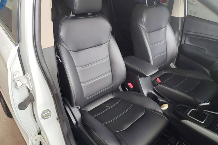 BYD Yuan New Energy 2019 #25 BYD Yuan New Energy 2019 car image #25