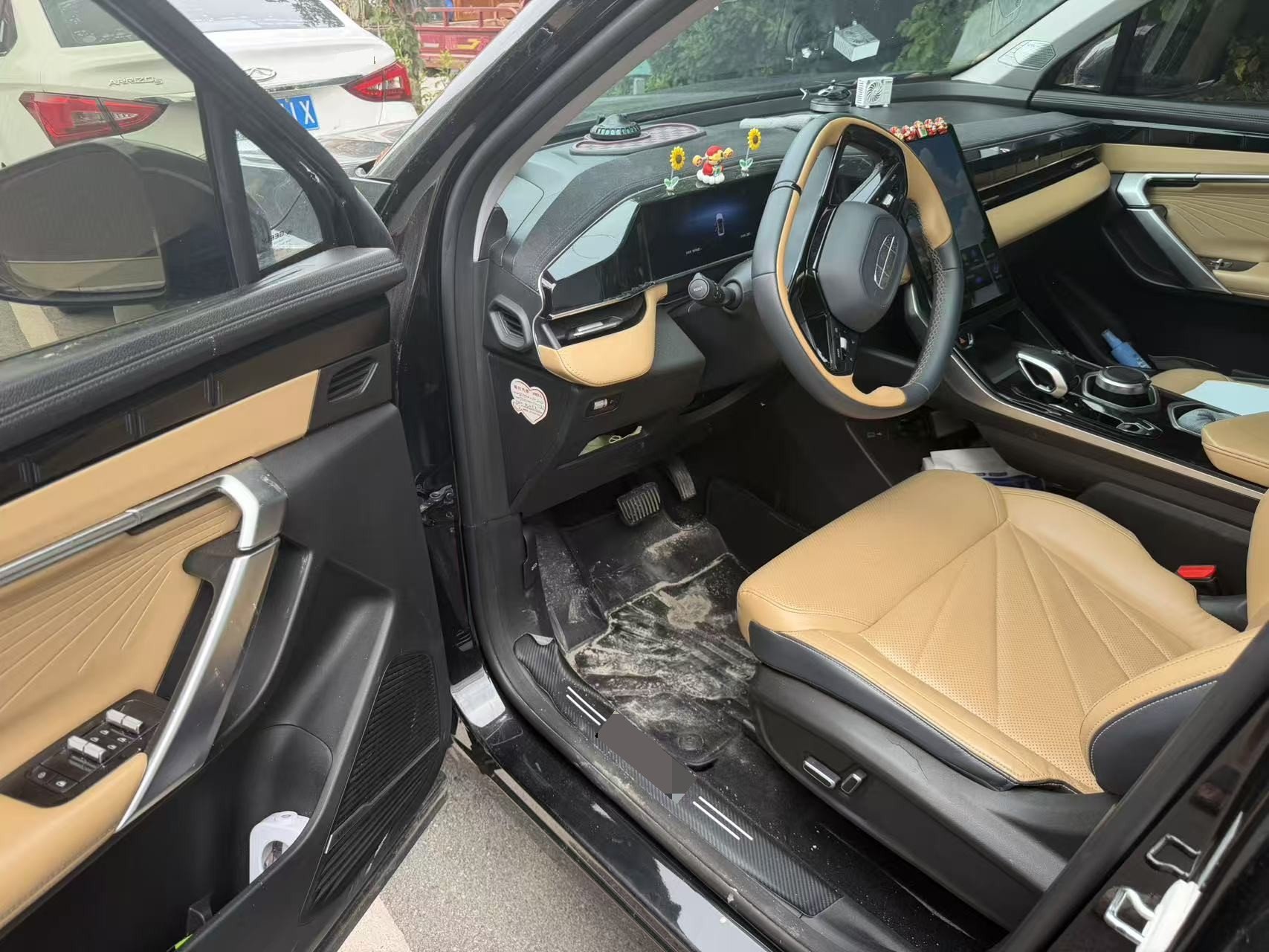 GEELY Boyue L 2022 car image #4