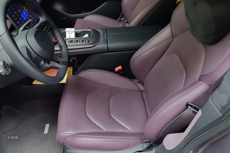 MI SU7 2024 immagine di auto #17