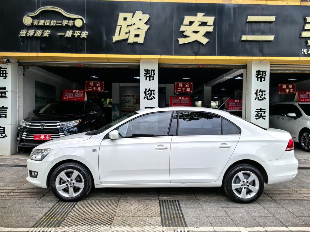 Volkswagen Santana 2014 car image #4