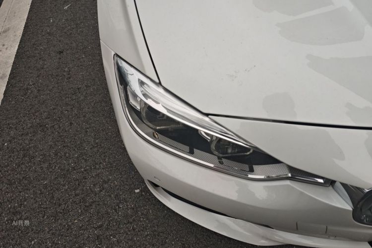 BMW 3 Series 2018 car image #8