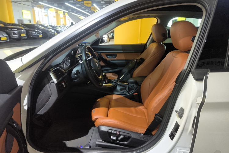 BMW 3 Series GT 2019 car image #19