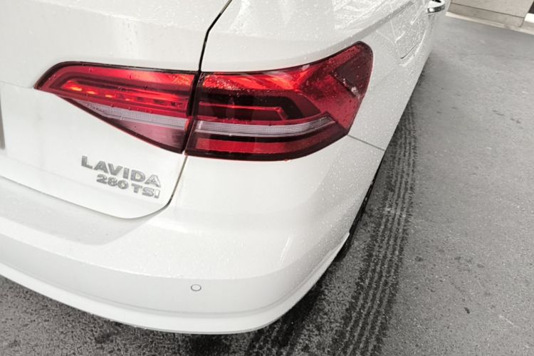 Volkswagen Lavida 2019 car image #8