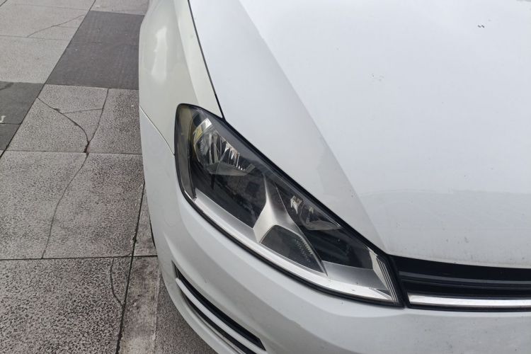 Volkswagen Golf 2016 car image #8