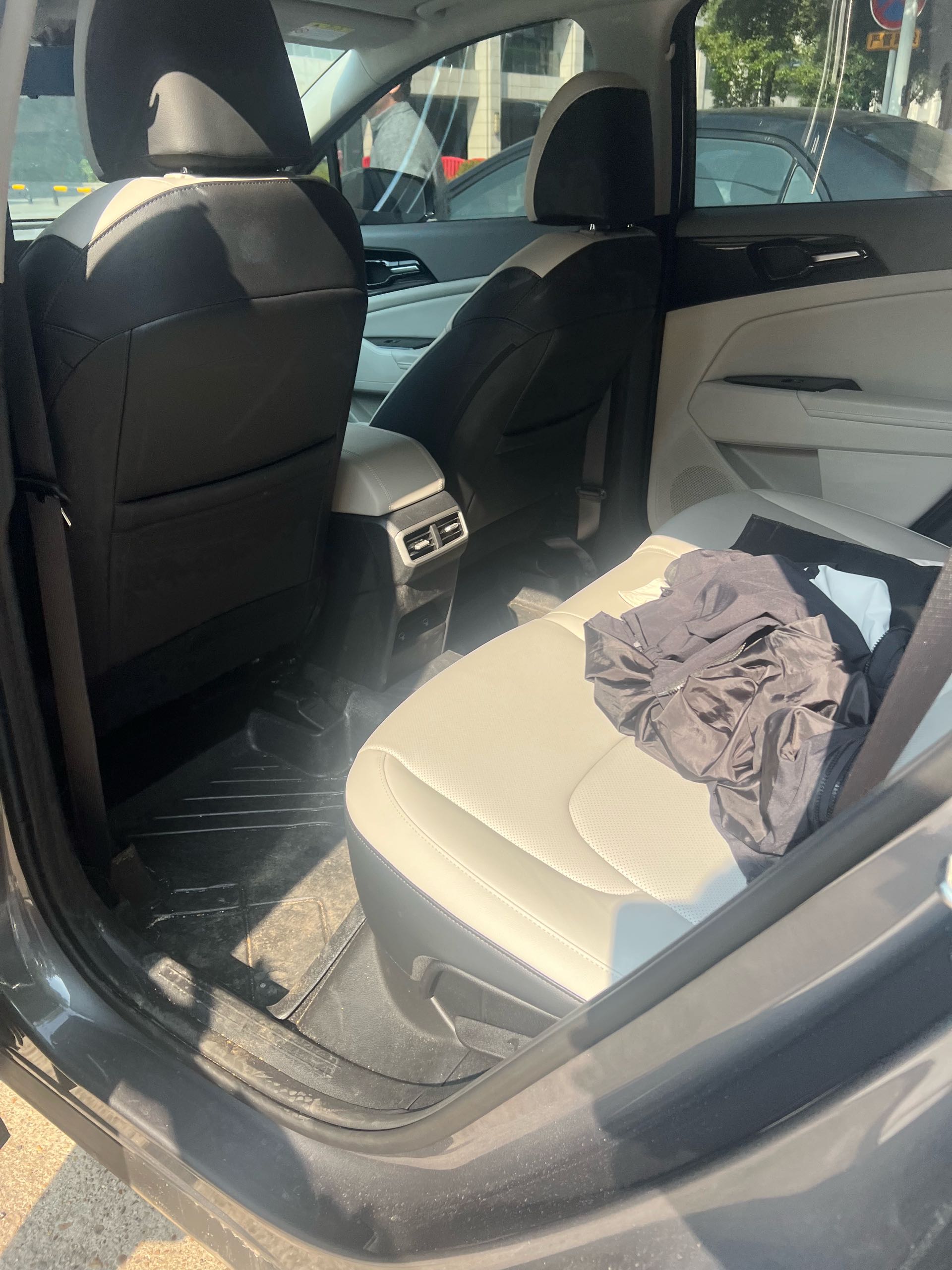 Kia Sportage 2025 #3 Kia Sportage 2025 صورة سيارة #3