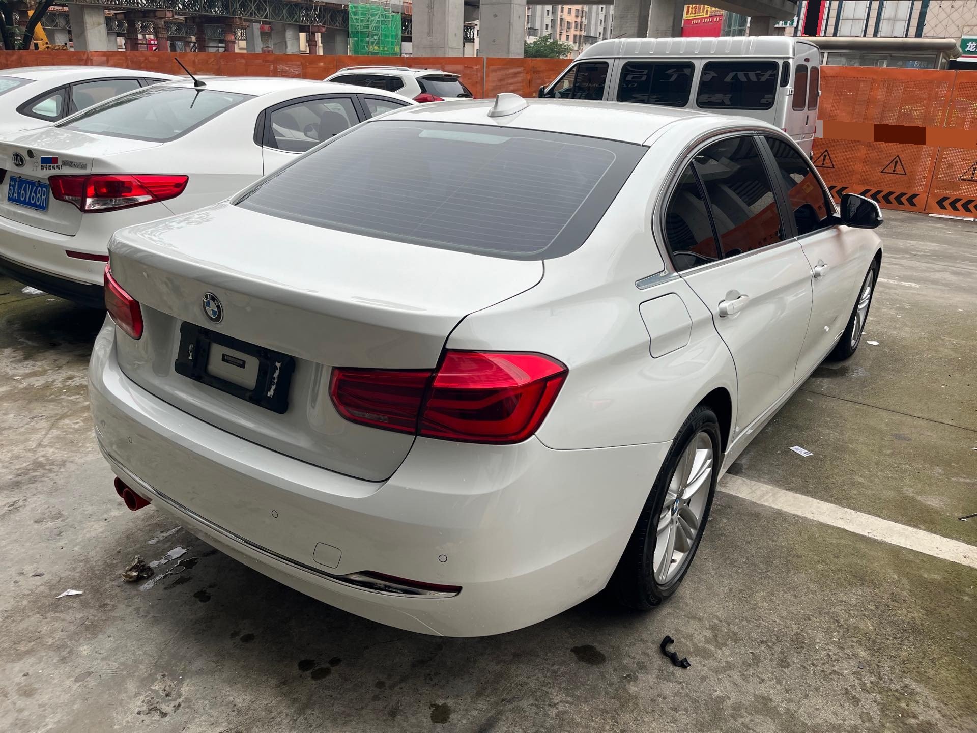 BMW 3 Series 2017 #2 BMW 3 Series 2017 car image #2