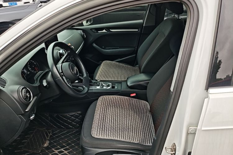 Audi A3 2019 изображение автомобиля #15