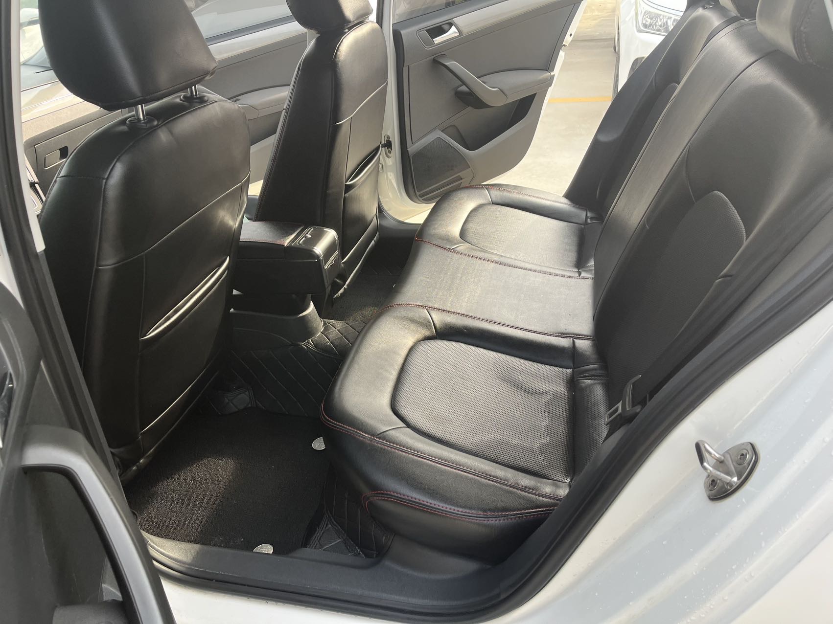 Volkswagen Santana 2019 immagine di auto #3
