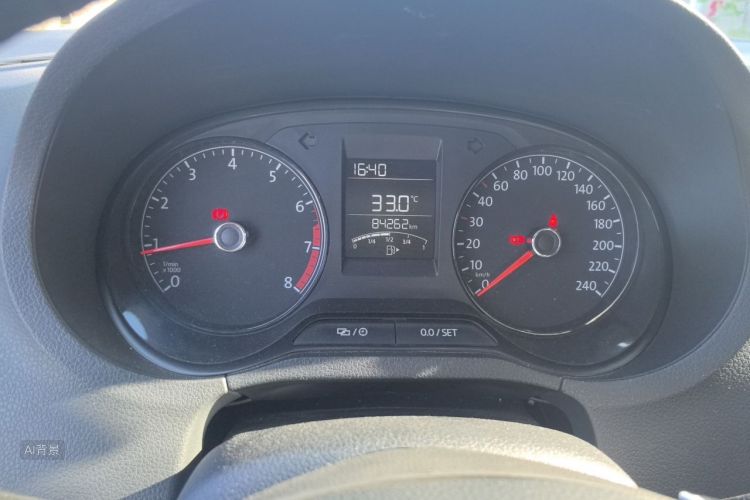 Volkswagen Polo 2019 car image #13