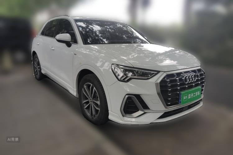 Audi Q3 2020 car image #4