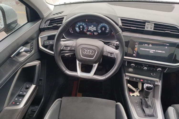 Audi Q3 2021 #11 Audi Q3 2021 car image #11