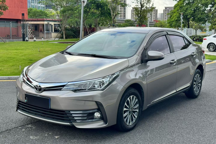 Toyota Corolla 2017 #2 Toyota Corolla 2017 car image #2