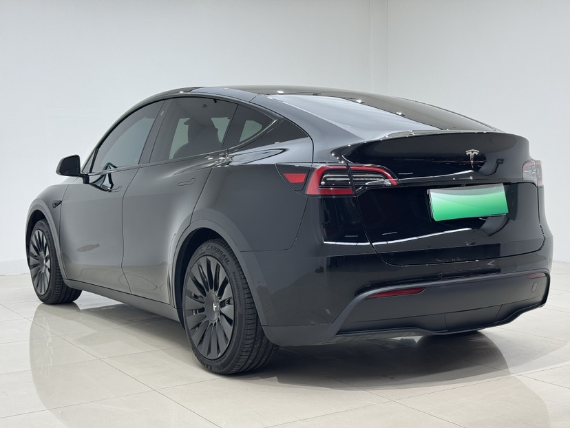 Tesla Model Y 2022 #9 Tesla Model Y 2022 car image #9
