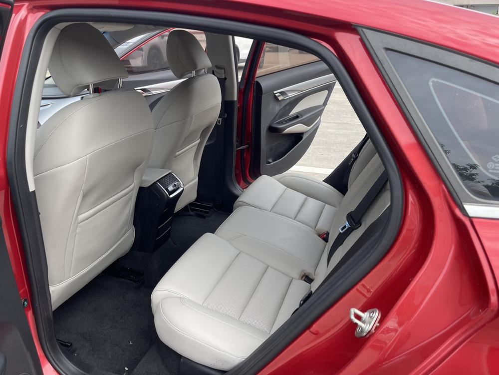 GEELY Binray 2018 imagem de carro #16