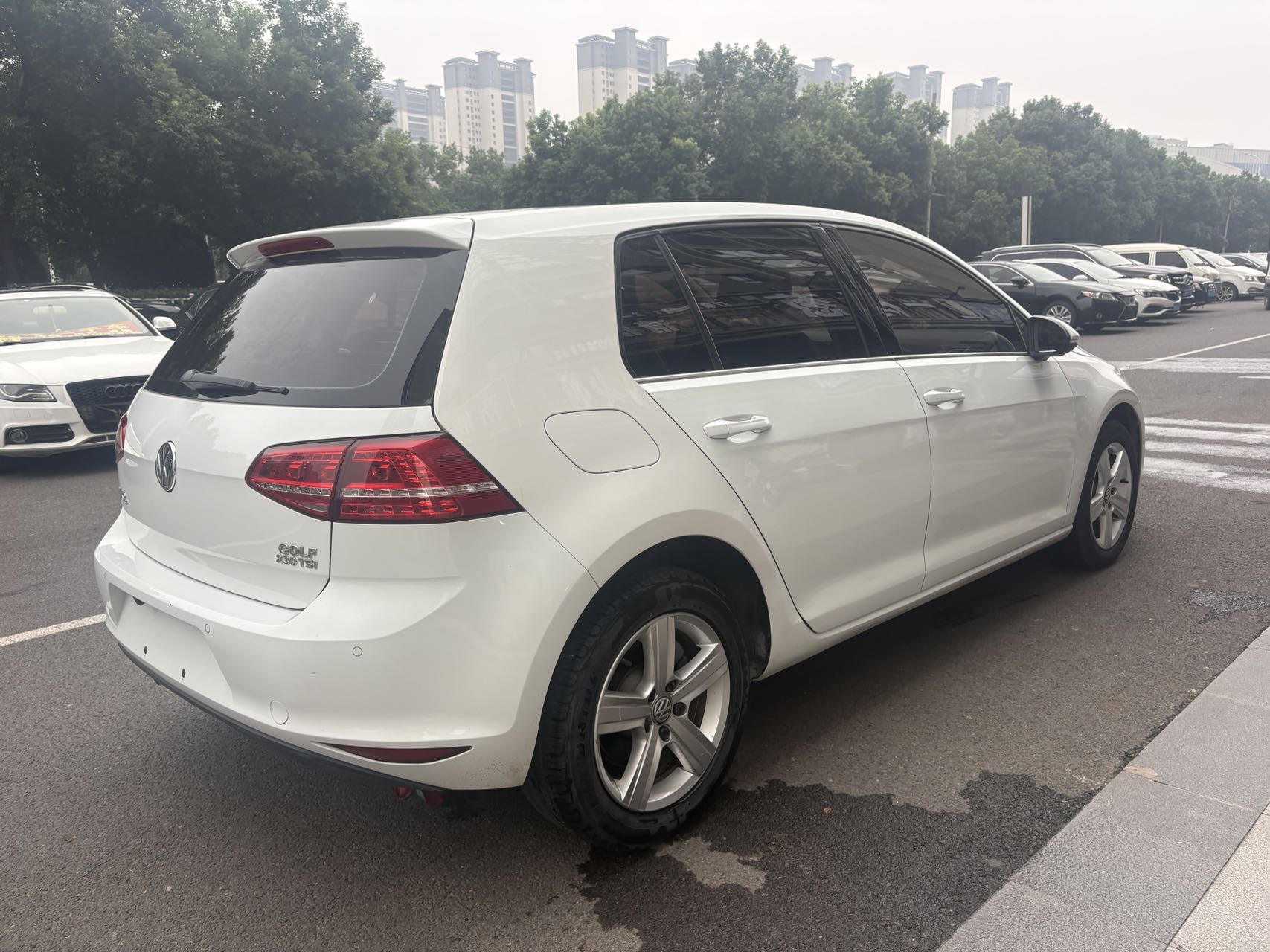 Volkswagen Golf 2016 car image #6