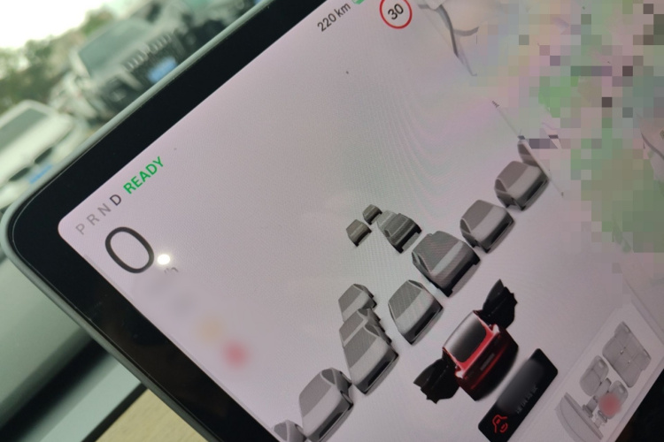 Tesla Model 3 2020 immagine di auto #16