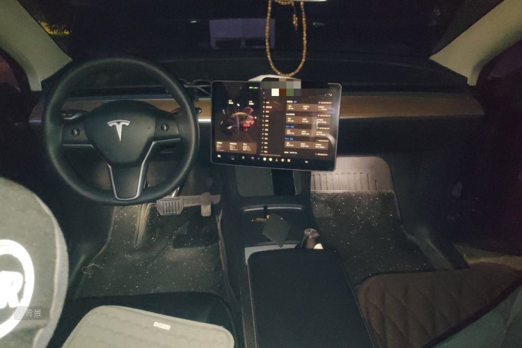 Tesla Model Y 2023 #11 Tesla Model Y 2023 car image #11
