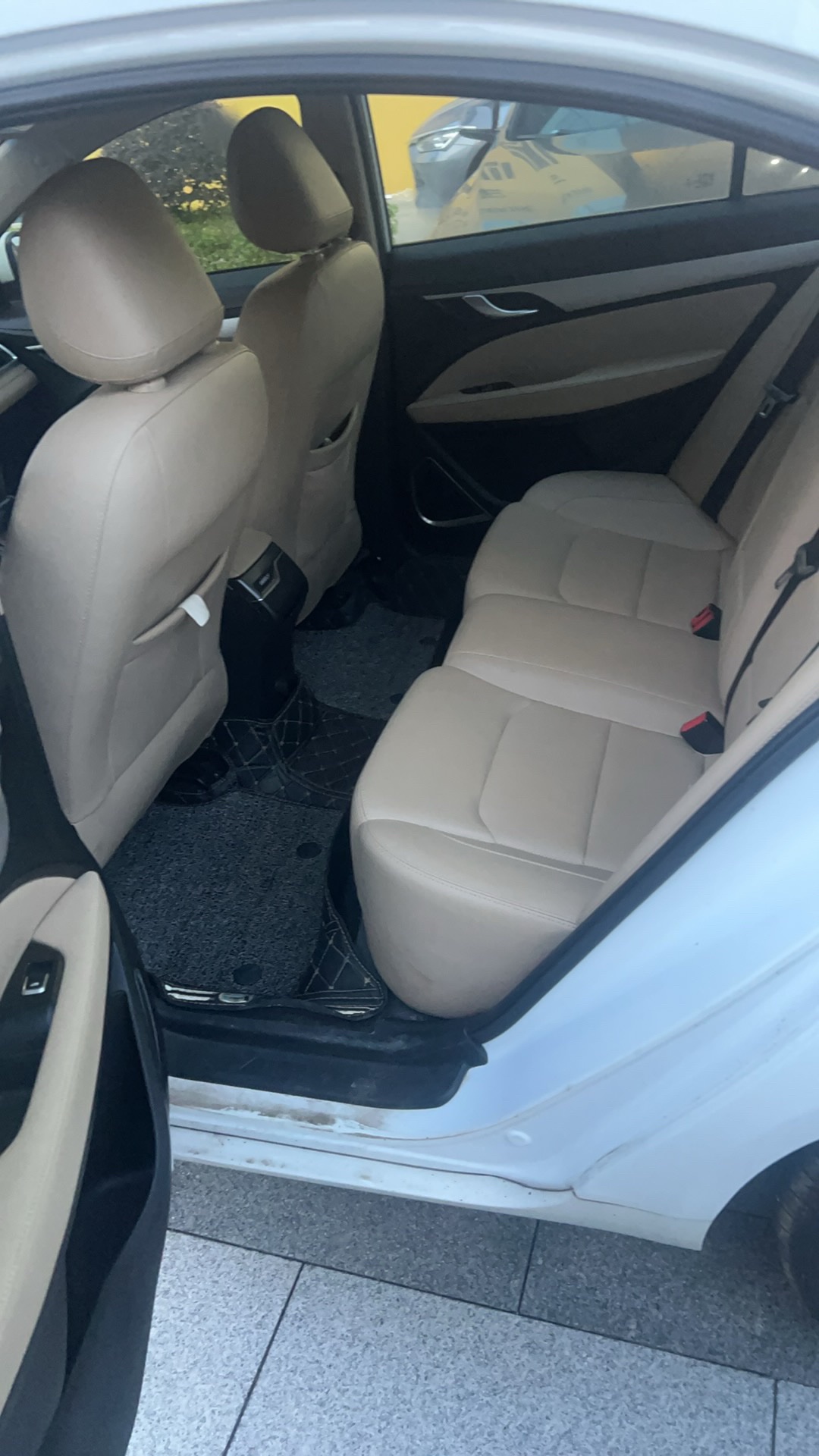 GEELY Emgrand 2019 #3 GEELY Emgrand 2019 car image #3