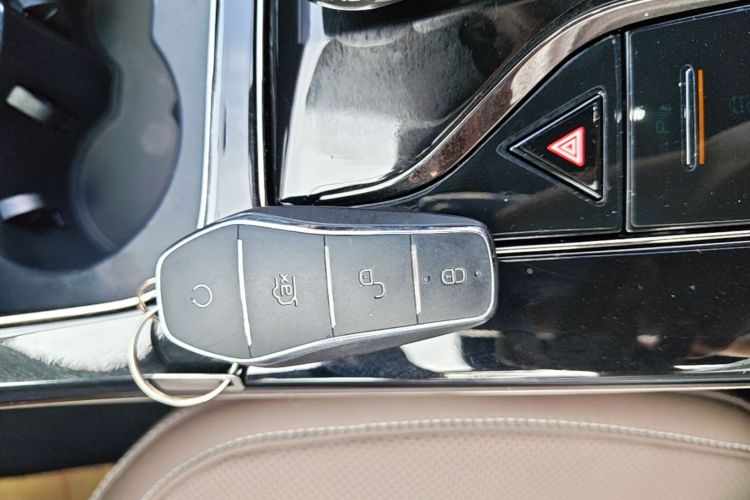 BYD Han 2023 #9 BYD Han 2023 immagine di auto #9