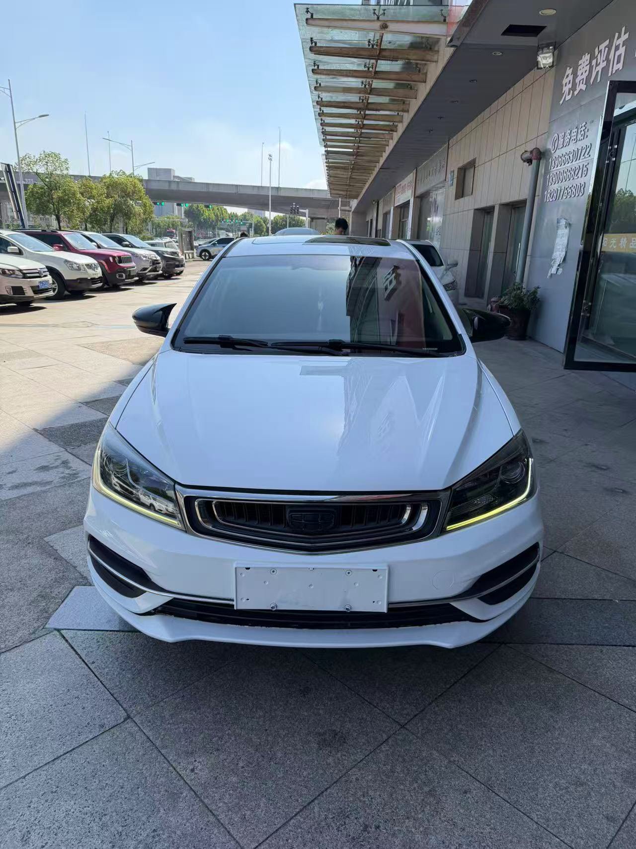 GEELY Emgrand 2019 #2 GEELY Emgrand 2019 car image #2