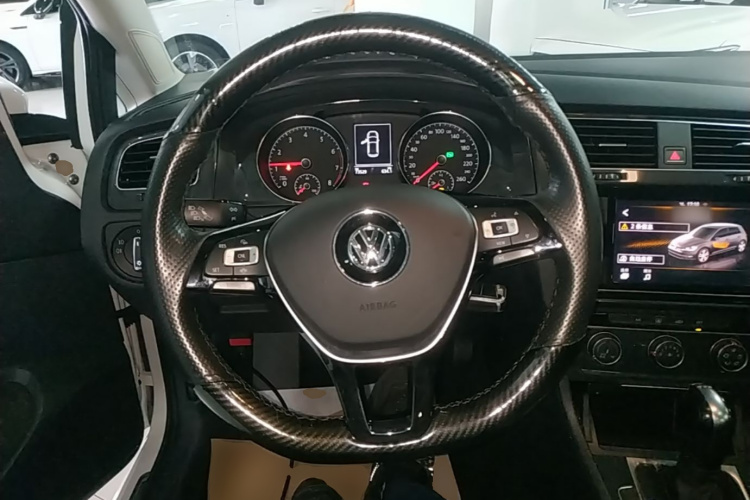 Volkswagen Golf 2019 immagine di auto #11
