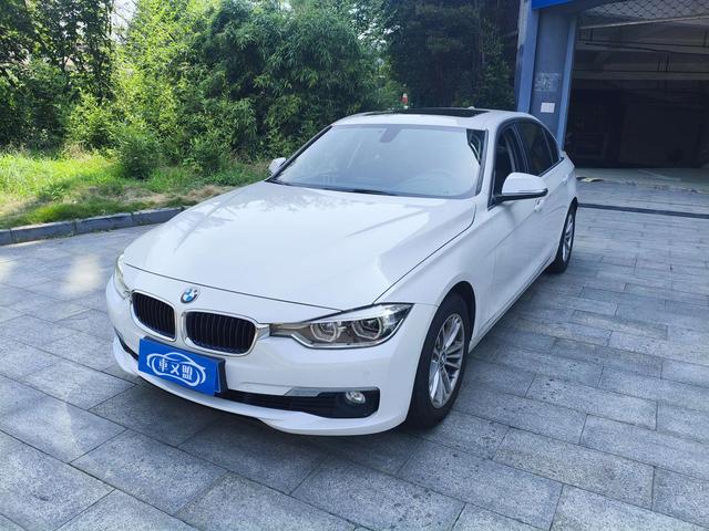 BMW 3 Series 2017 car image #10