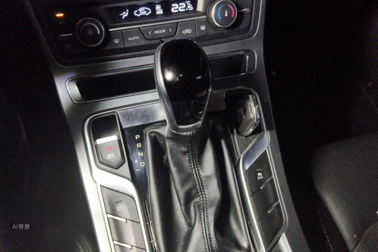 GEELY Emgrand 2020 صورة سيارة #16