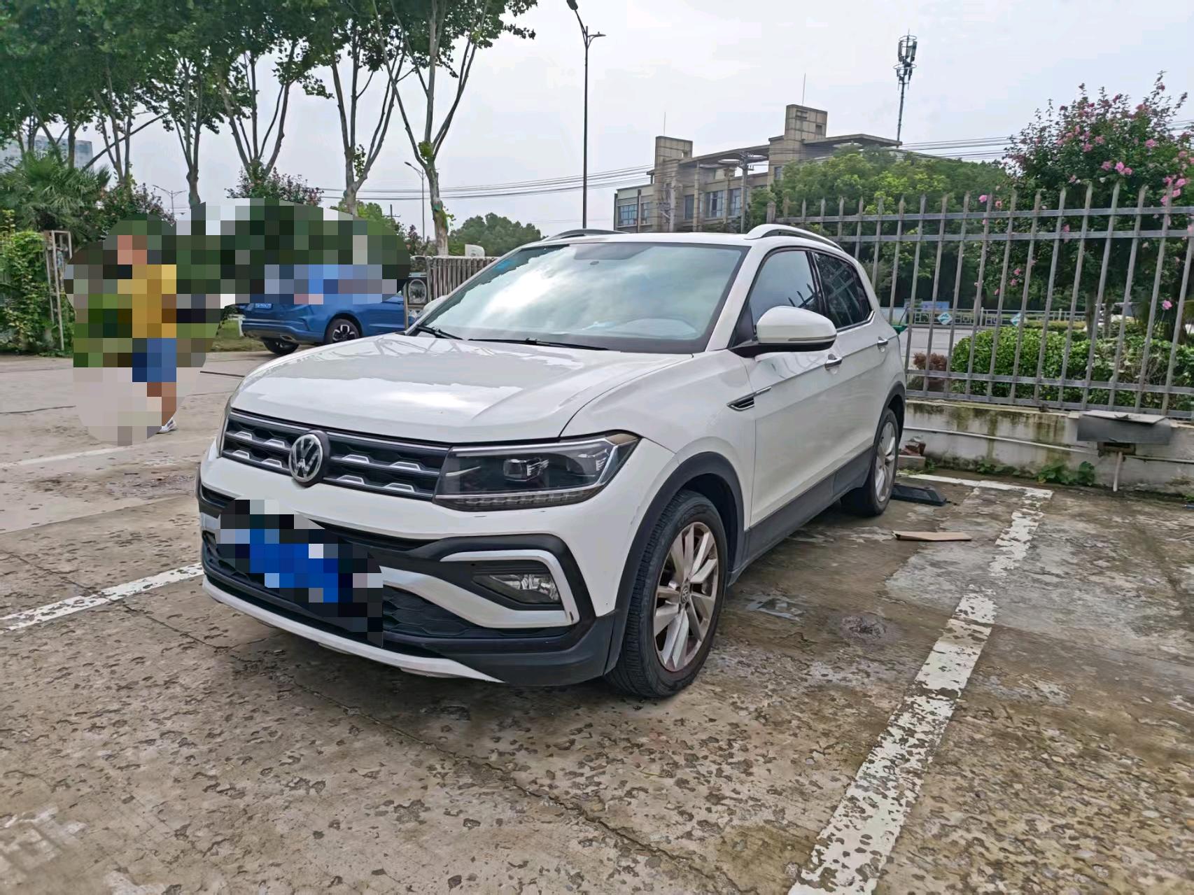 Volkswagen T-Cross 2020 Volkswagen T-Cross 2020 car image
