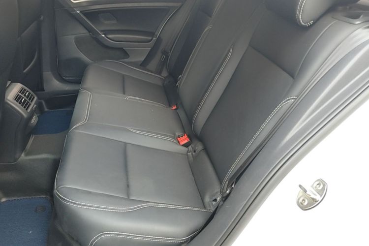 Volkswagen Golf 2019 #13 Volkswagen Golf 2019 car image #13