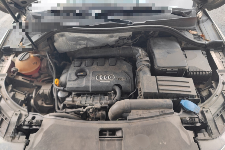 Audi Q3 2016 car image #22