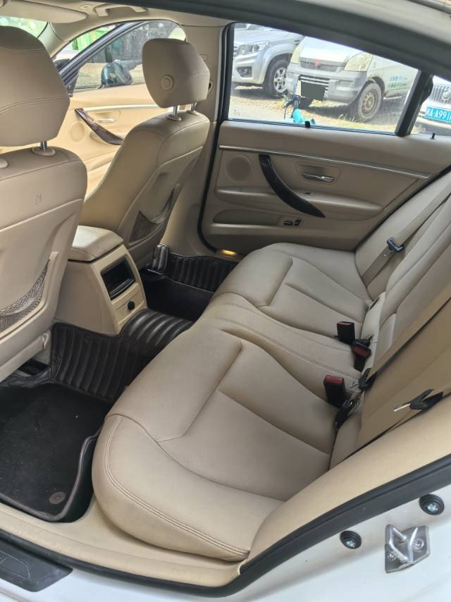 BMW 3 Series 2012 #4 BMW 3 Series 2012 car image #4