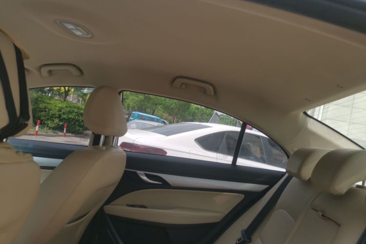 GEELY Emgrand 2018 #20 GEELY Emgrand 2018 immagine di auto #20