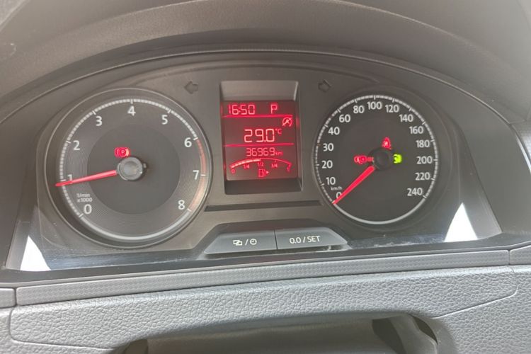 Volkswagen Santana 2019 car image #16