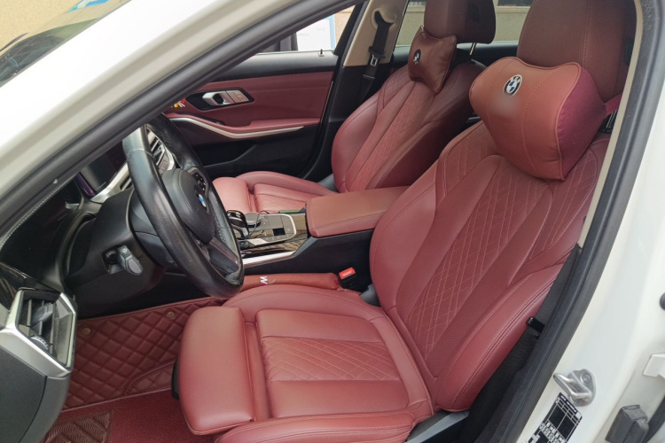 BMW 3 Series 2022 car image #15